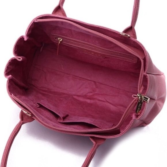 Fabulous Pink Tote with Fuzzy Black Kitty - Picture 4 of 4